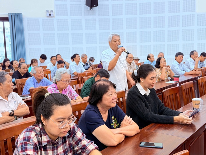 Đại biểu Quốc hội TP. Hồ Chí Minh lắng nghe kiến nghị cử tri 3 phường về chợ truyền thống và giao thông đô thị - Ảnh 3.