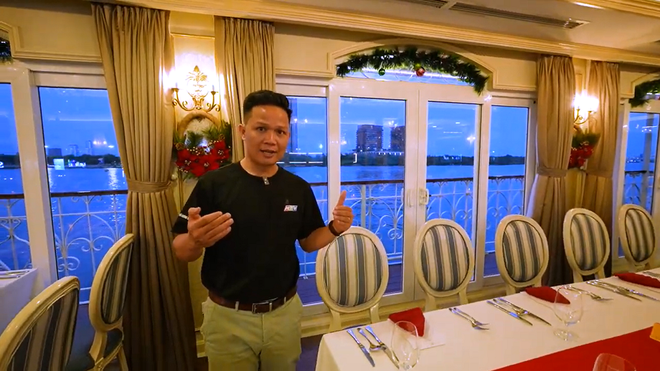 Giáng sinh kẹo ngọt tại Gem Center - "HTV Thành phố không ngủ" - Ảnh 1.