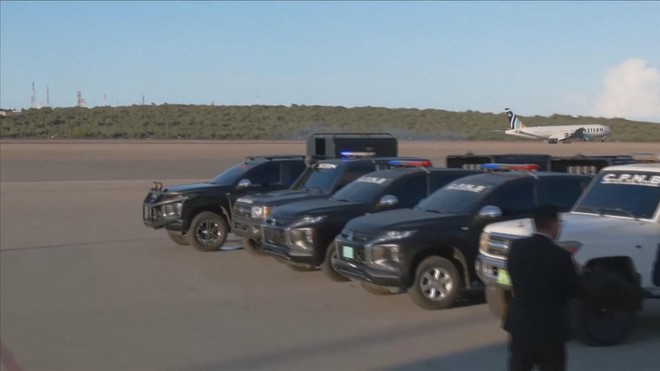 Gấp 3 tiền trợ cấp cho người nhập cư trái phép tự nguyện rời đi - Ảnh 2.