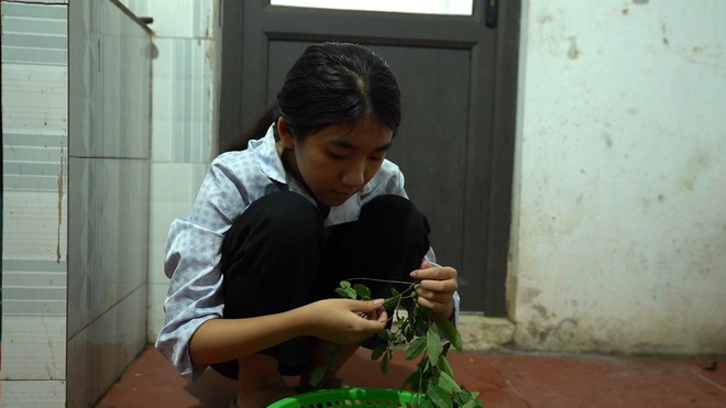 Sớm mồ côi cha, Hồng Quyên ước mơ làm bác sĩ để cứu mẹ - Ảnh 9.