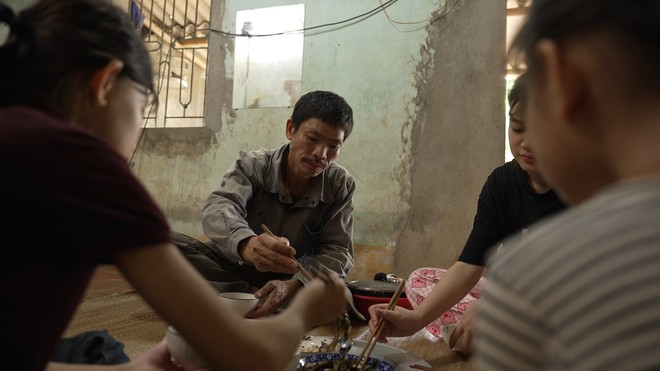 Lớn lên trong gian khó, Minh Hằng hiểu chuyện đến đau lòng - Ảnh 7.