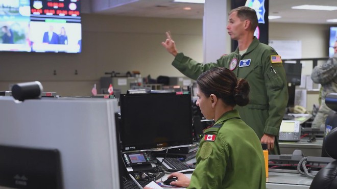 Quân đội Mỹ mừng 70 năm theo dấu ông già Noel- Ảnh 4.