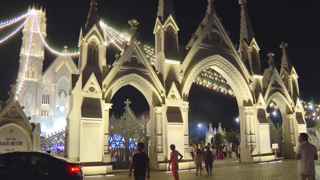 Giáng sinh rộn ràng nơi phố biển phía Đông TP. Hồ Chí Minh- Ảnh 4.