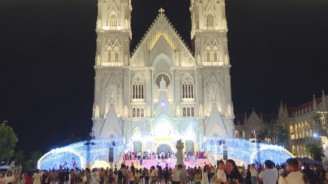 Giáng sinh rộn ràng nơi phố biển phía Đông TP. Hồ Chí Minh- Ảnh 5.