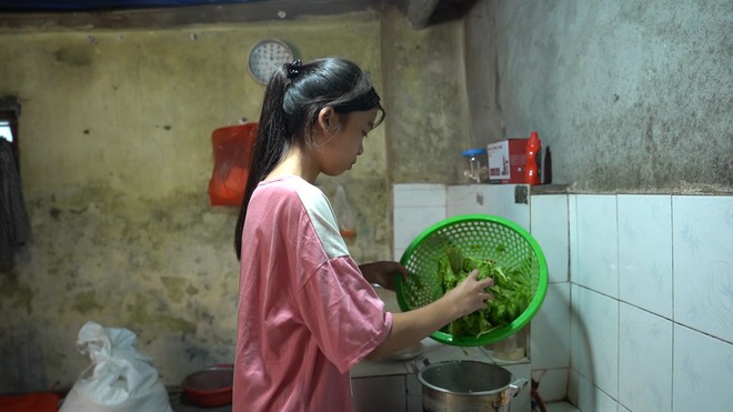 Bảo Ngọc: Ước mơ duy nhất là mua cho bà một bộ quần áo mới - Ảnh 4.