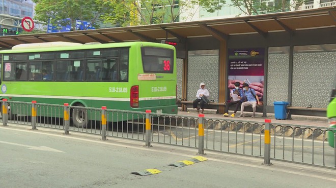 60 Giây ngày 26/12/2025 | Sở Xây dựng TP. Hồ Chí Minh: Không có việc gần 500 xe buýt nguy cơ dừng hoạt động - Ảnh 1.