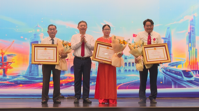 TP. Hồ Chí Minh: Tổng kết công tác tuyên giáo và dân vận năm 2025 - Ảnh 4.