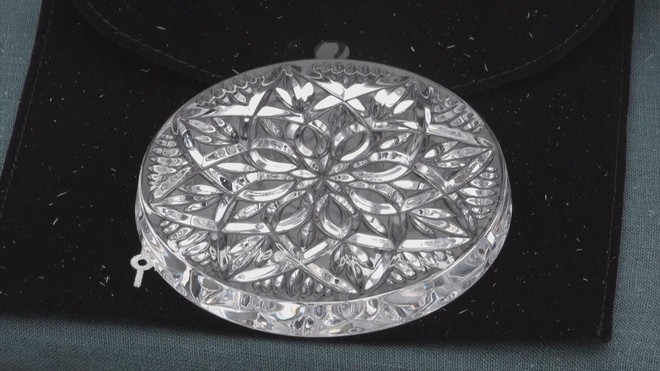 Kiệt tác quả cầu pha lê cho thời khắc đếm ngược tại New York- Ảnh 2.