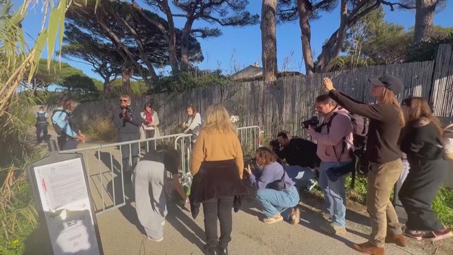 Nước Pháp tiếc thương huyền thoại Brigitte Bardot - Ảnh 3.