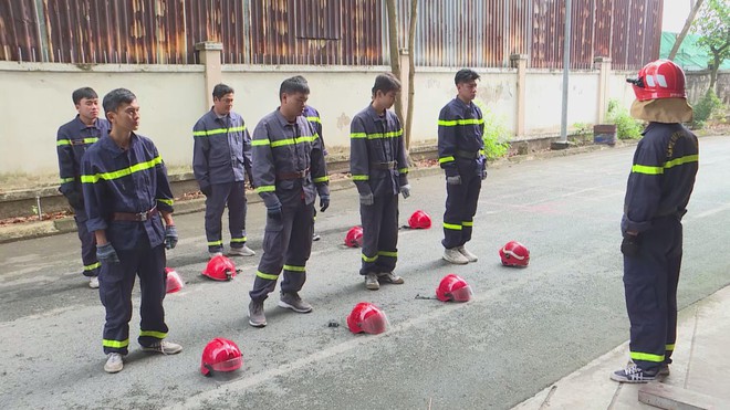 Công an TP. Hồ Chí Minh: dấn thân giữa gian khó, hiểm nguy vì yên bình nhân dân - Ảnh 4.