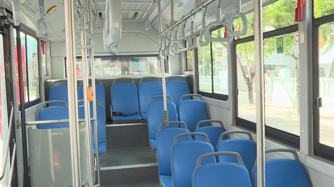 Trải nghiệm tuyến xe buýt điện đầu tiên tại Côn Đảo - Ảnh 5.