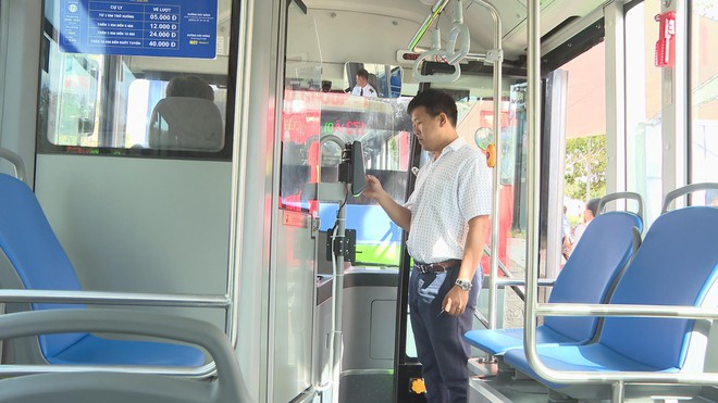 Trải nghiệm tuyến xe buýt điện đầu tiên tại Côn Đảo - Ảnh 11.