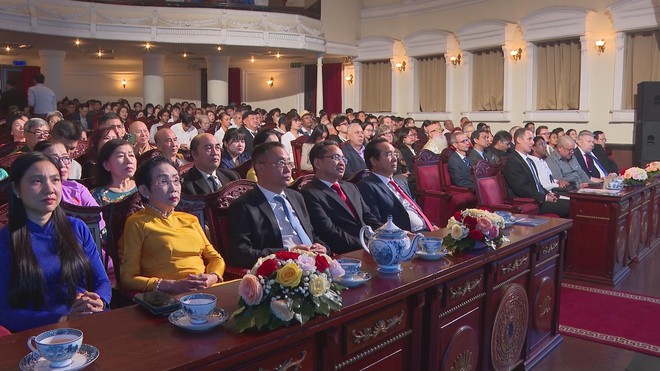 Kỷ niệm 65 năm thiết lập quan hệ ngoại giao Việt Nam - Cuba - Ảnh 3.