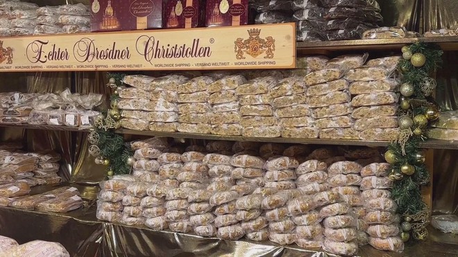 Bánh mỳ stollen truyền thống của Đức đắt khách- Ảnh 2. Bánh mỳ stollen truyền thống của Đức đắt khách- Ảnh 2.