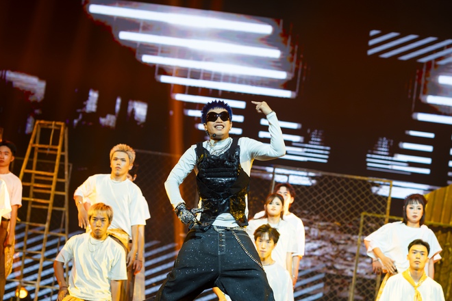 Anh trai buitruonglinh "chạm" khán giả với màn solo piano đầy cảm xúc - Ảnh 10.