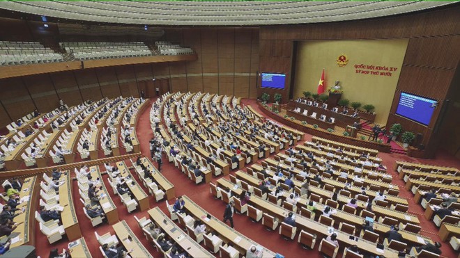 Thời sự trưa HTV ngày 3/12/2025 I Quốc hội nghe các báo cáo kết quả thực hiện giám sát chuyên đề, chất vấn. - Ảnh 1.