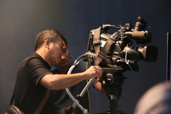 Không khí tại HTV nóng từng phút trước trận Việt Nam – Lào tại SEA Games 33 - Ảnh 3.