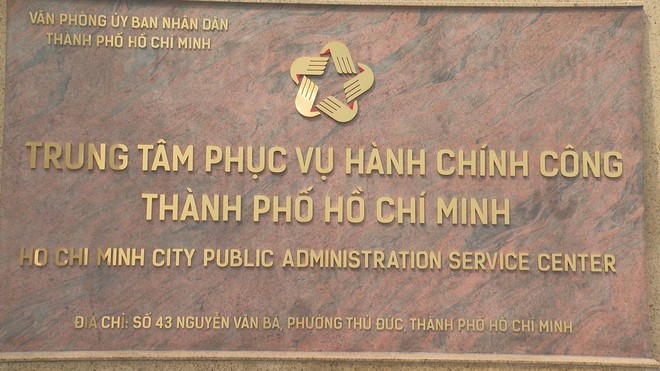 Trung tâm Phục vụ Hành chính công TP. Hồ Chí Minh bước vào những ngày hoạt động đầu tiên- Ảnh 1.