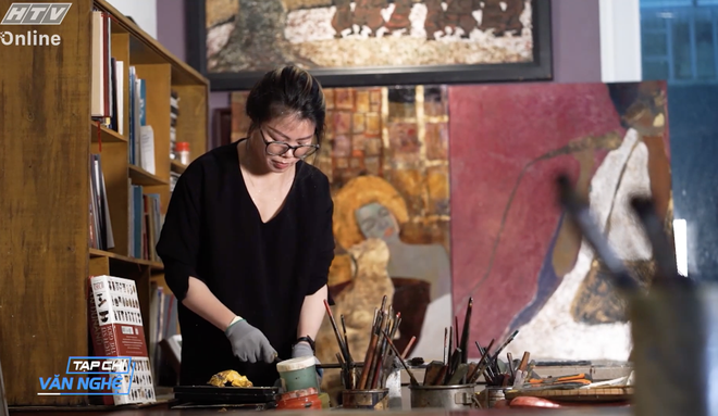 Họa sĩ Uyên Mai "nở một đóa trong ngần" - Tạp chí văn nghệ - Ảnh 2.