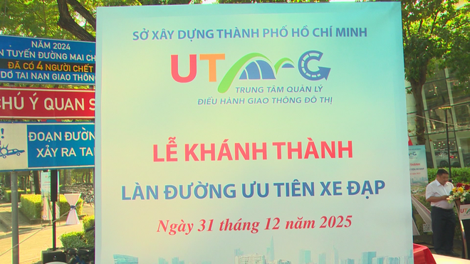 TP. Hồ Chí Minh khánh thành làn đường riêng cho xe đạp đầu tiên trên đường Mai Chí Thọ - Ảnh 1.