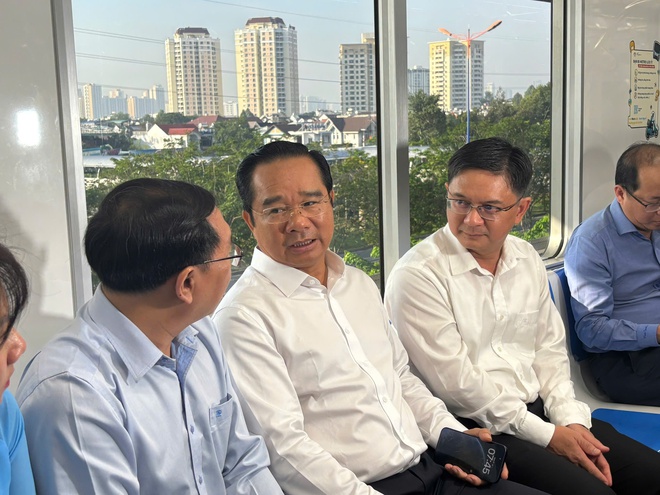 TP. Hồ Chí Minh chính thức ra mắt Trung tâm Phục vụ hành chính công thành phố- Ảnh 3. TP. Hồ Chí Minh chính thức ra mắt Trung tâm Phục vụ hành chính công thành phố- Ảnh 3.