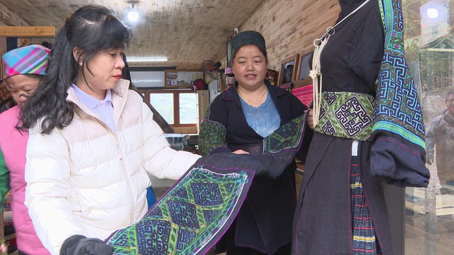 Phụ nữ vùng cao làm kinh tế từ thổ cẩm: Hành trình thoát nghèo từ đôi tay truyền thống - Ảnh 3.