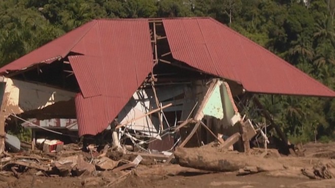 Thương vong do bão lũ ở Indonesia tiếp tục tăng- Ảnh 1. Thương vong do bão lũ ở Indonesia tiếp tục tăng- Ảnh 1.