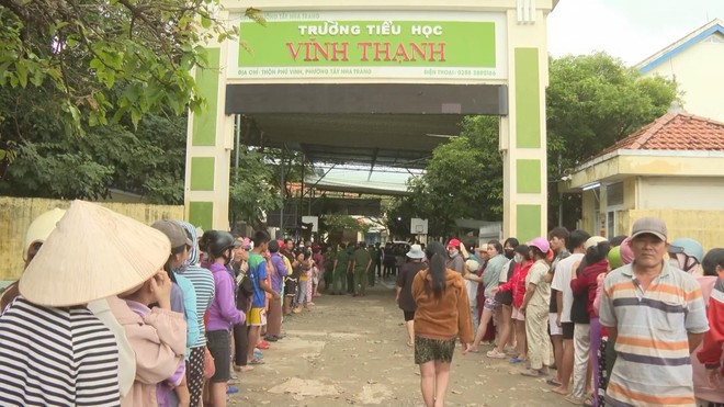 TP. Hồ Chí Minh - Khánh Hòa: Tấm lòng vàng giữa "rốn lũ" miền Trung - Ảnh 5.