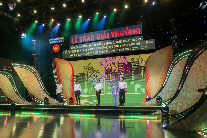 Tổng duyệt Lễ trao giải về học tập và làm theo tư tưởng, đạo đức, phong cách Hồ Chí Minh- Ảnh 6.