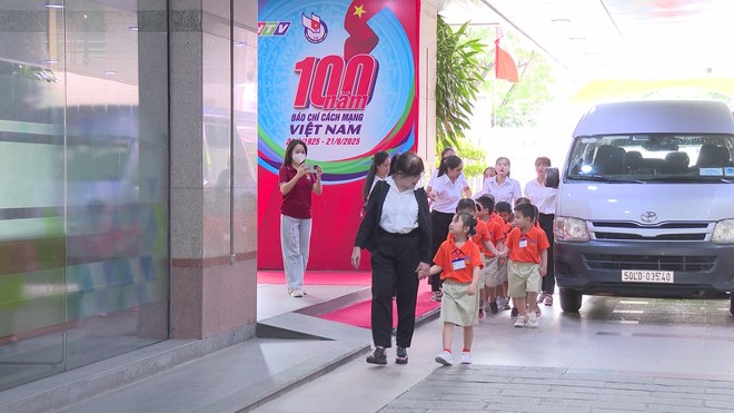 Thùng từ thiện lan tỏa: Quỹ "Chung một tấm lòng" tiếp tục đón nhận nghĩa cử cao đẹp từ TP. Hồ Chí Minh - Ảnh 2.