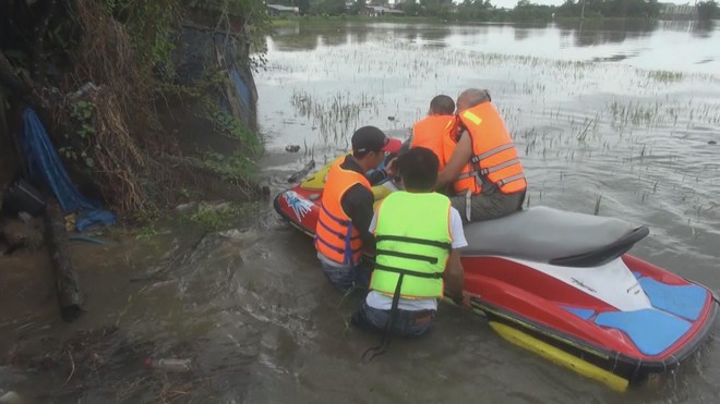 60 Giây ngày 5/12/2025 | Khánh Hòa: Người dân Nha Trang phải chạy lũ 4 lần - Ảnh 3.