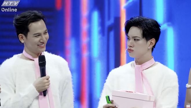 A.I là ai? - Tập 7: Ali Hoàng Dương và Hải Đăng Doo tái xuất bất ngờ- Ảnh 7. A.I là ai? - Tập 7: Ali Hoàng Dương và Hải Đăng Doo tái xuất bất ngờ- Ảnh 7.