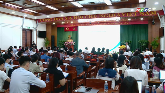 Thời sự HTV ngày 5/12/2025 | Gỡ điểm "nghẽn" để chính quyền 2 cấp vận hành hiệu quả - Ảnh 1.