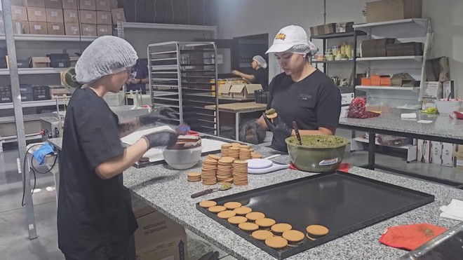 Nhu cầu hạt dẻ cười trên thế giới tăng mạnh - Ảnh 1.