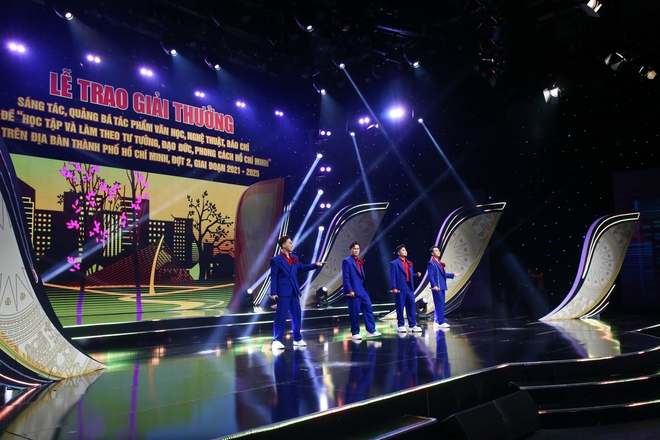 Ấn tượng Lễ trao giải về học tập và làm theo tư tưởng, đạo đức, phong cách Hồ Chí Minh - Ảnh 13.