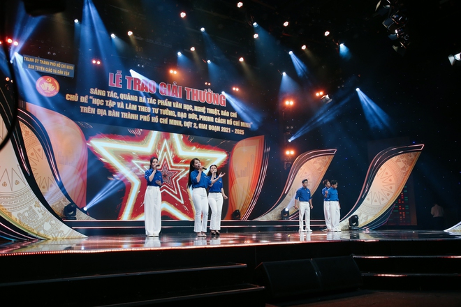 Ấn tượng Lễ trao giải về học tập và làm theo tư tưởng, đạo đức, phong cách Hồ Chí Minh - Ảnh 23.