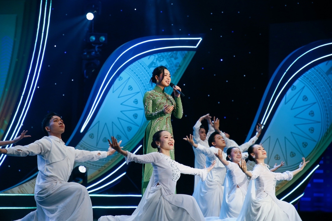 Ấn tượng Lễ trao giải về học tập và làm theo tư tưởng, đạo đức, phong cách Hồ Chí Minh - Ảnh 26.