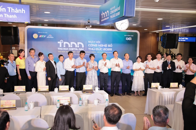 Ngày hội Công nghệ số đầu tiên trên tuyến Metro số 1 - Thu Duc Digital Day 2025 chính thức được tổ chức - Ảnh 1.