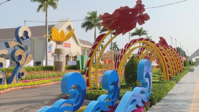 Vươn khơi - Ngày 6/12/2025 | Chỉnh trang đô thị và trang trí Tết Nguyên đán Bính Ngọ 2026 - Ảnh 3.