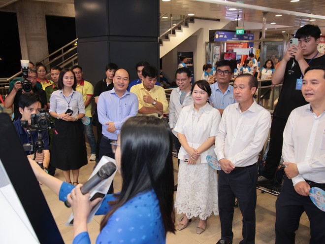 Ngày hội Công nghệ số đầu tiên trên tuyến Metro số 1 - Thu Duc Digital Day 2025 chính thức được tổ chức - Ảnh 11.