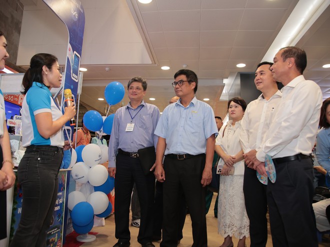 Ngày hội Công nghệ số đầu tiên trên tuyến Metro số 1 - Thu Duc Digital Day 2025 chính thức được tổ chức - Ảnh 10.