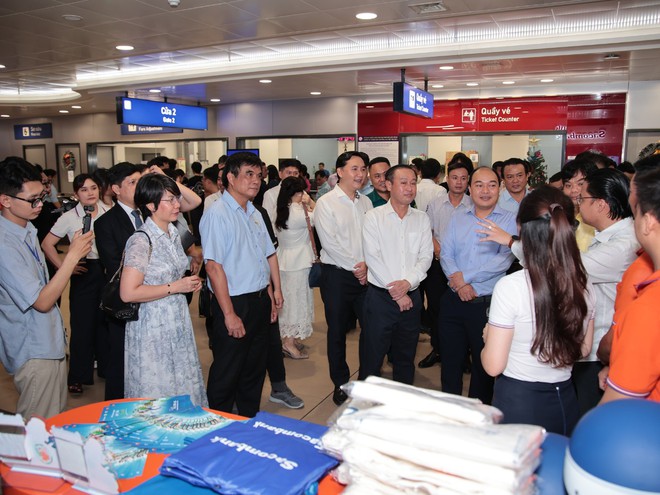 Ngày hội Công nghệ số đầu tiên trên tuyến Metro số 1 - Thu Duc Digital Day 2025 chính thức được tổ chức - Ảnh 7.