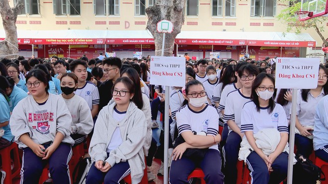 Hơn 12.000 học sinh TP. Hồ Chí Minh tham gia Ngày hội khởi nghiệp dành cho học sinh, học viên- Ảnh 2. Hơn 12.000 học sinh TP. Hồ Chí Minh tham gia Ngày hội khởi nghiệp dành cho học sinh, học viên- Ảnh 2.