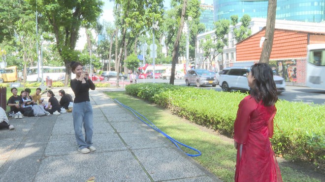 Xu hướng tiêu dùng mới ở TP. Hồ Chí Minh: Các bạn trẻ chi trả cho cảm xúc và bản sắc cá nhân- Ảnh 2. Xu hướng tiêu dùng mới ở TP. Hồ Chí Minh: Các bạn trẻ chi trả cho cảm xúc và bản sắc cá nhân- Ảnh 2.