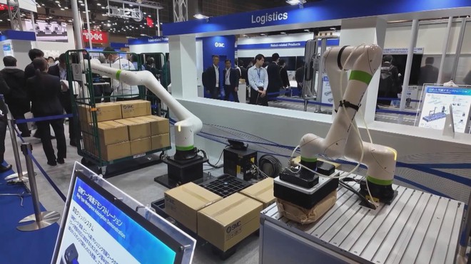 A.I hiện thân lên ngôi ở Triển lãm Robot iREX (Nhật Bản) - Ảnh 1.