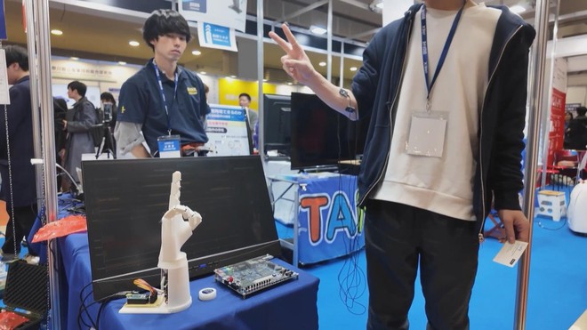 A.I hiện thân lên ngôi ở Triển lãm Robot iREX (Nhật Bản) - Ảnh 5.