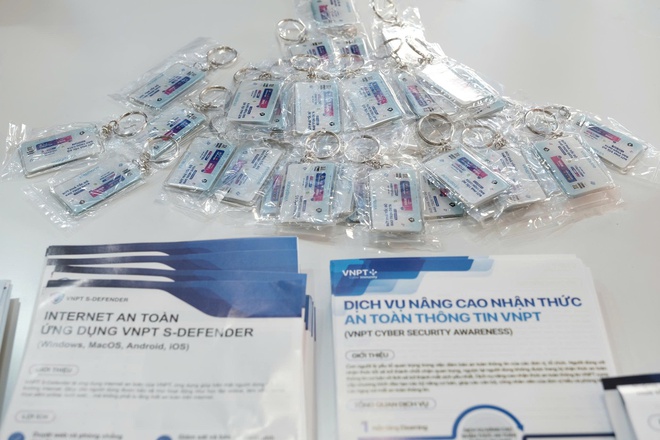 VNPT tiên phong mang trải nghiệm số đến gần người dân tại Ngày hội Công nghệ số Thủ Đức 2025 - Ảnh 4.