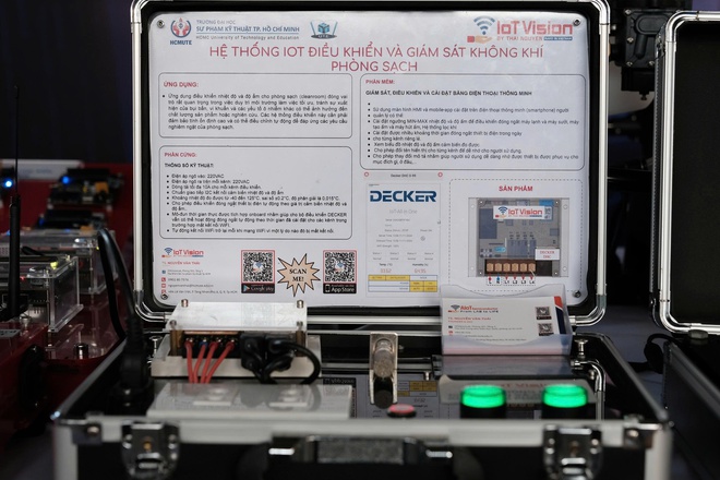 Phòng Lab IoT & Điều khiển Đại học Sư phạm Kỹ thuật giới thiệu bộ kit thông minh “tự làm - tự làm chủ” tại Ngày hội Công nghệ số Thủ Đức 2025 - Ảnh 3.