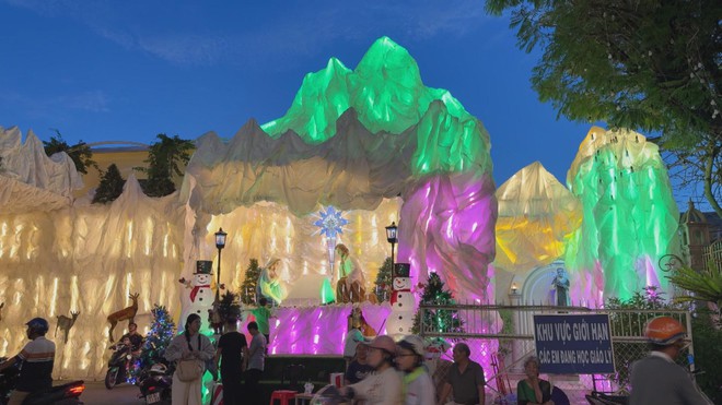 60 Giây ngày 08/12/2025 | Người đàn ông chết bất thường, trên mặt có vết thương  - Ảnh 5.