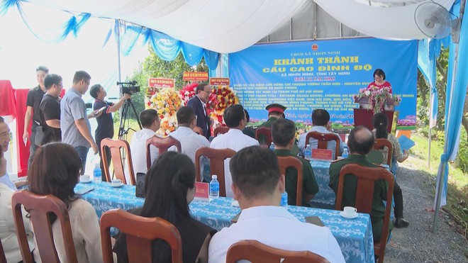 Tây Ninh khánh thành cầu Cao Đình Độ, mở lối giao thương cho người dân - Ảnh 2.